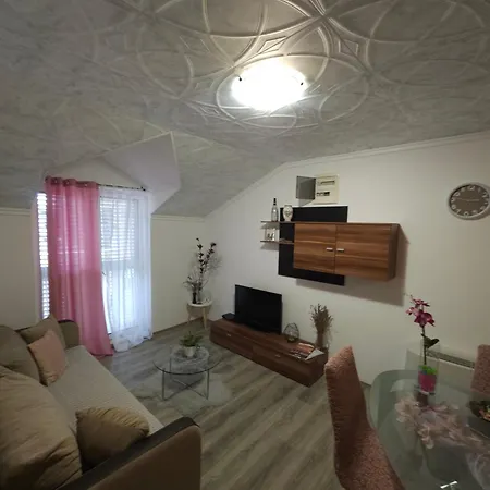 Apartments Rustika Toscana Vodice Exterior photo