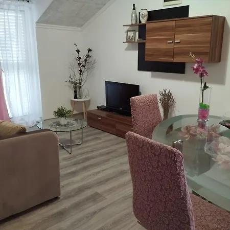 Apartments Rustika Toscana Vodice Exterior photo